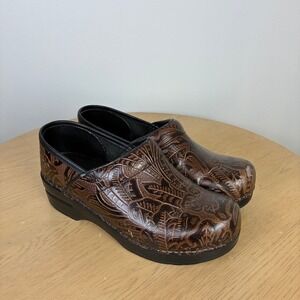 Dansko Tooled Clogs Women's 38 Slip On Shoes Comfort Support Walking Boho